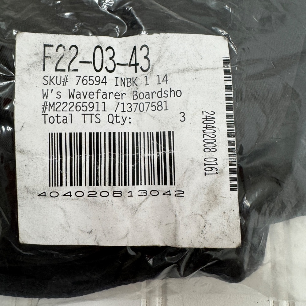 NEW Patagonia Women's Wavefarer Boardshorts 5in Ink Black US Size 14 - Picture 3 of 6